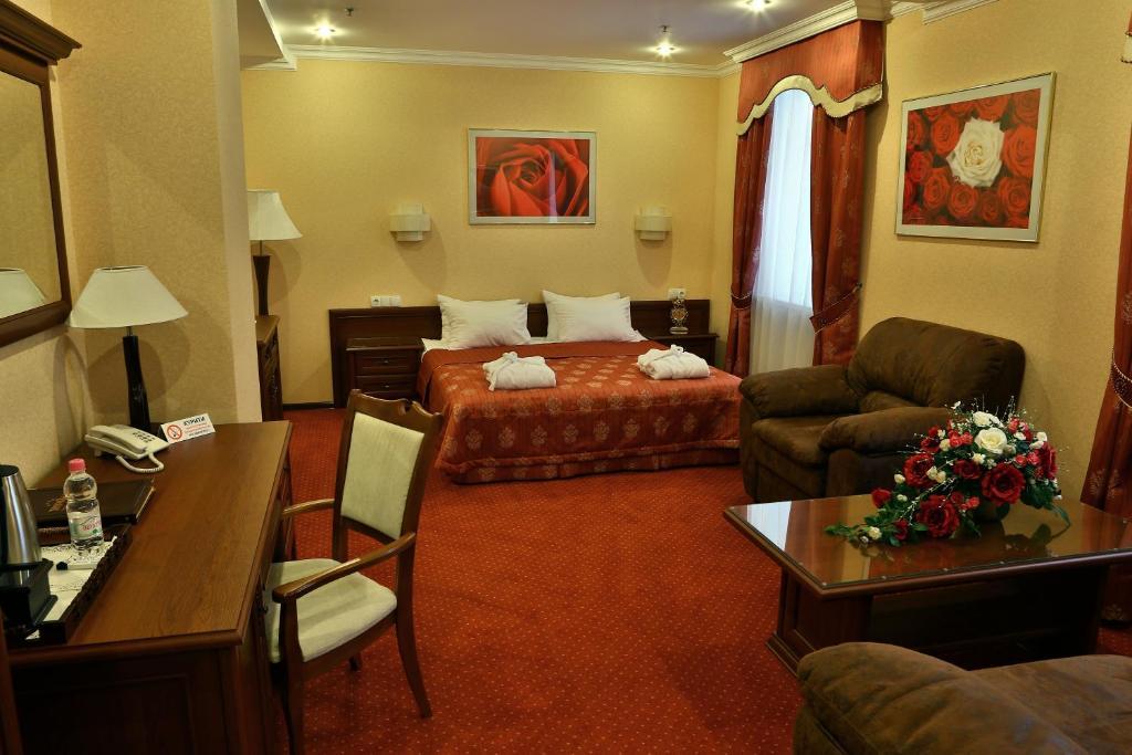 Hotel Ukraine Rivne Room photo