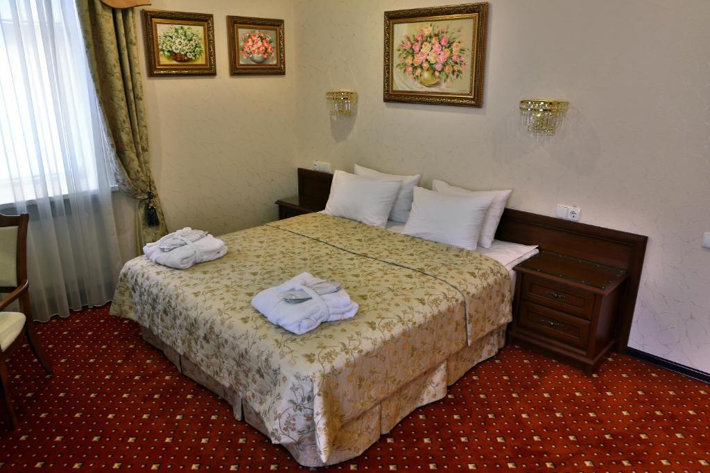 Hotel Ukraine Rivne Room photo
